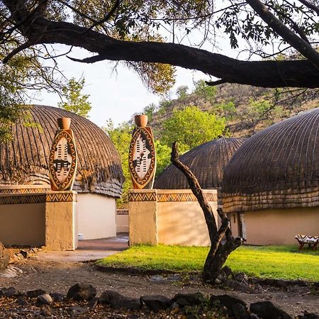 Aha Lesedi African Lodge & Cultural Village Broederstroom Экстерьер фото